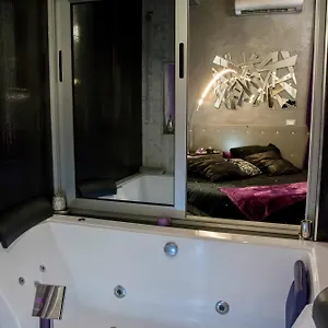 Jacuzzi Suitesweetrome , Rome Italy